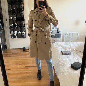 BURBERRY Kensington Heritage Belted Trench Coat